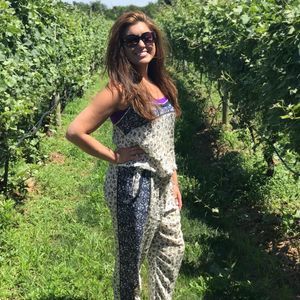Meet your Posher, Cortnie